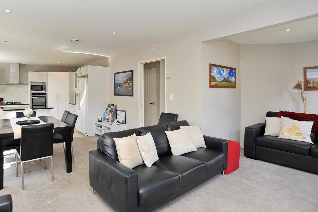 Regents 94B - Christchurch Holiday Homes Екстериор снимка