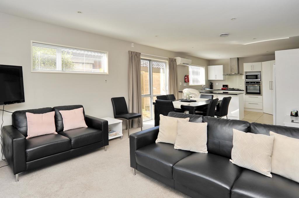 Regents 94B - Christchurch Holiday Homes Екстериор снимка